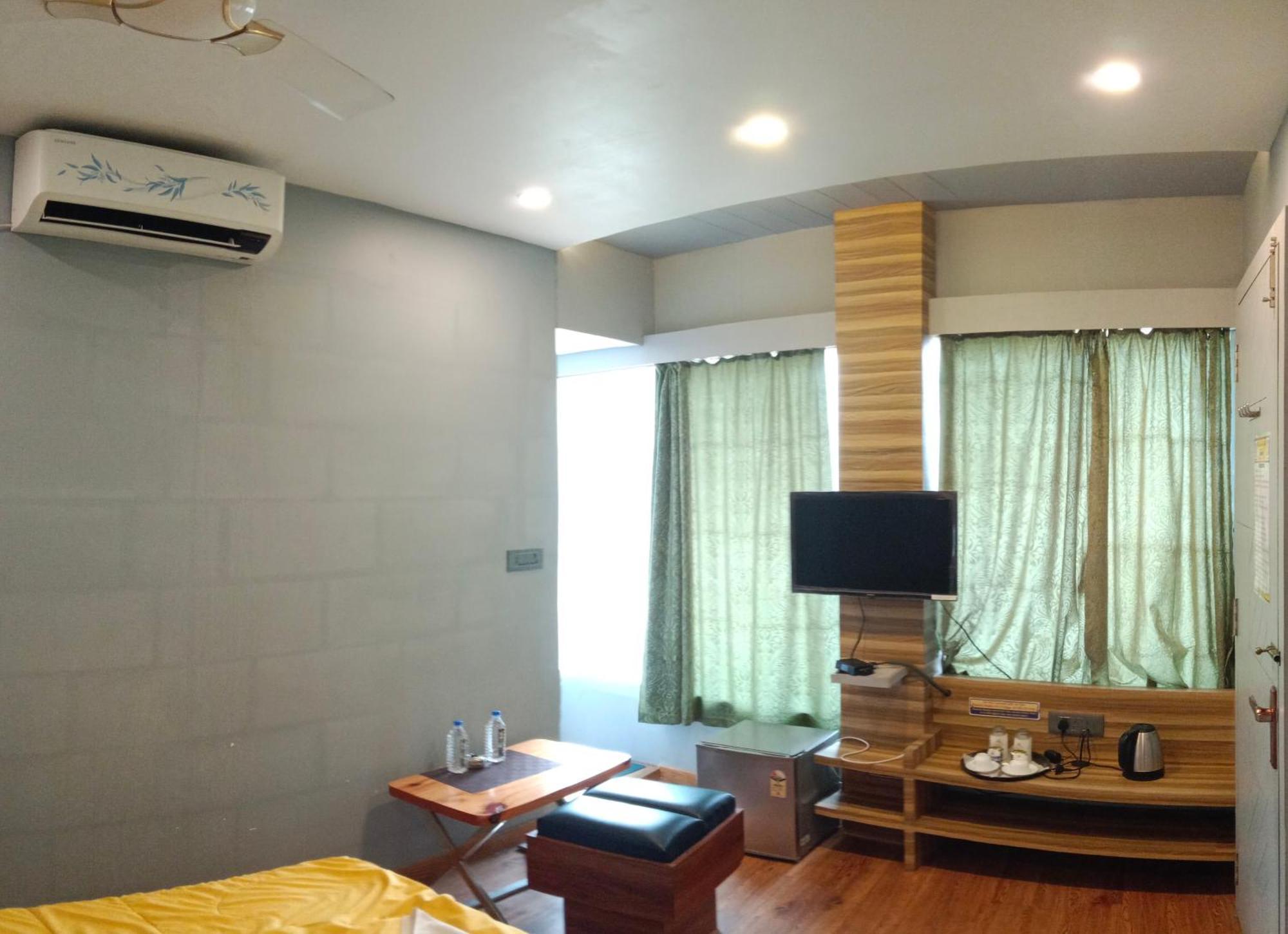 The Promise Hotel And Resort Tajpur Номер фото
